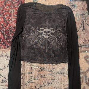 Black Skull Graphic Long Sleeve Top